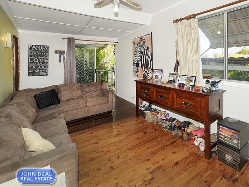 42 Pearl Street, Scarborough QLD 4020