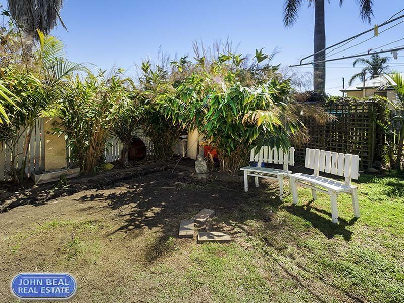 42 Pearl Street, Scarborough QLD 4020