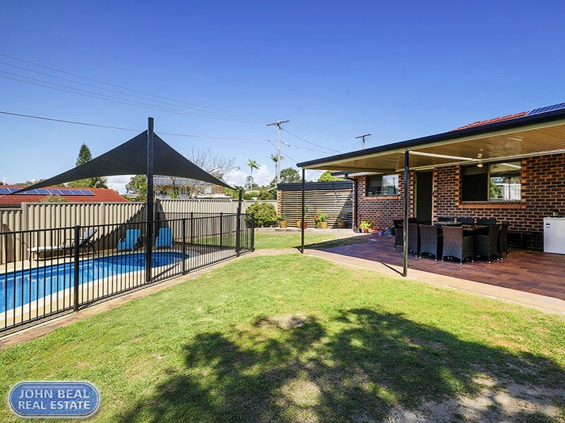 2 Waterton Street, Clontarf QLD 4019