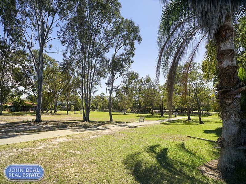 2 Waterton Street, Clontarf QLD 4019