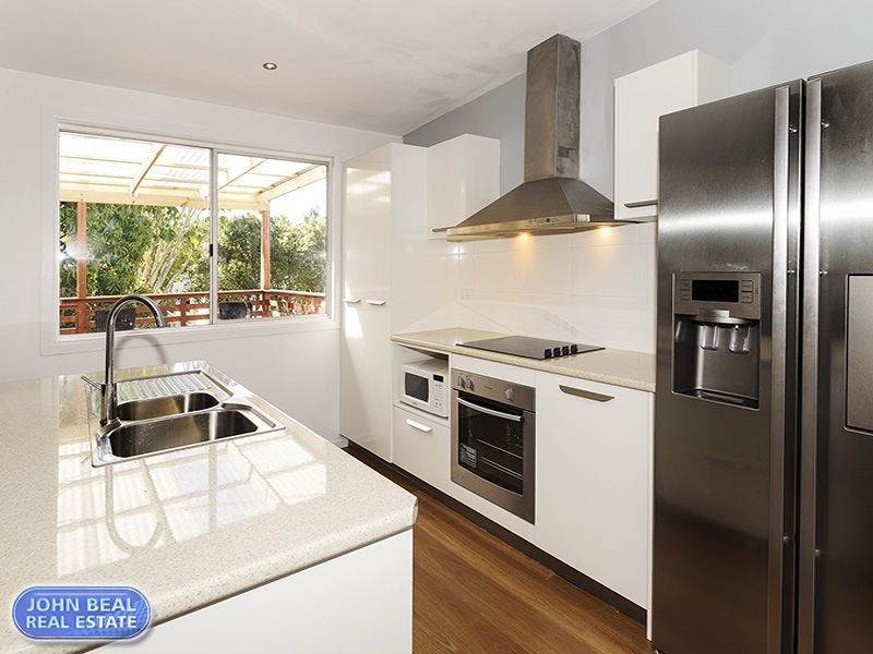 26 McLennan Street, Woody Point QLD 4019