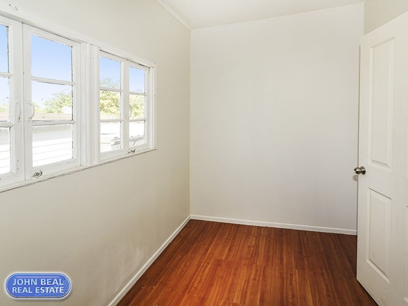 26 McLennan Street, Woody Point QLD 4019