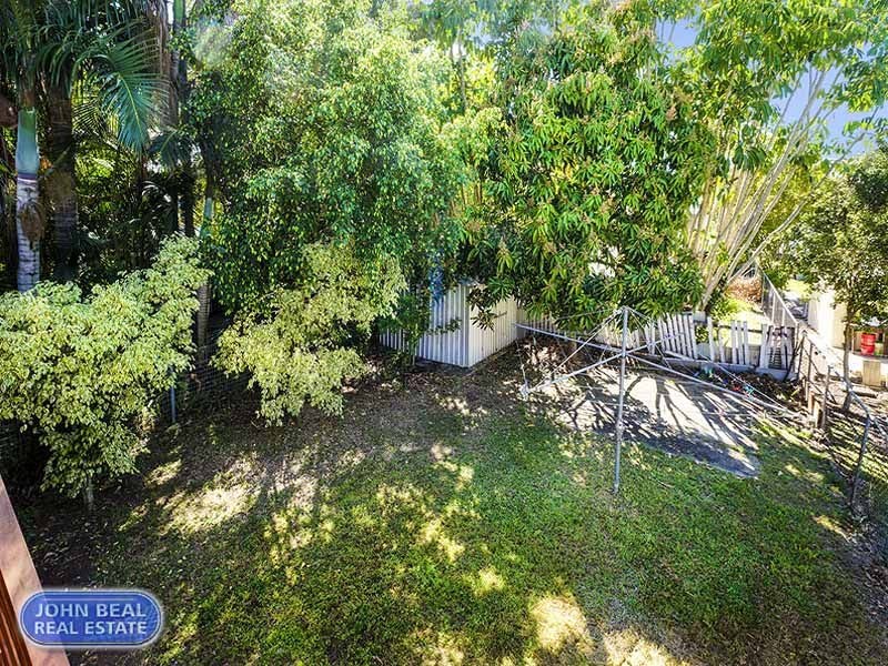 26 McLennan Street, Woody Point QLD 4019