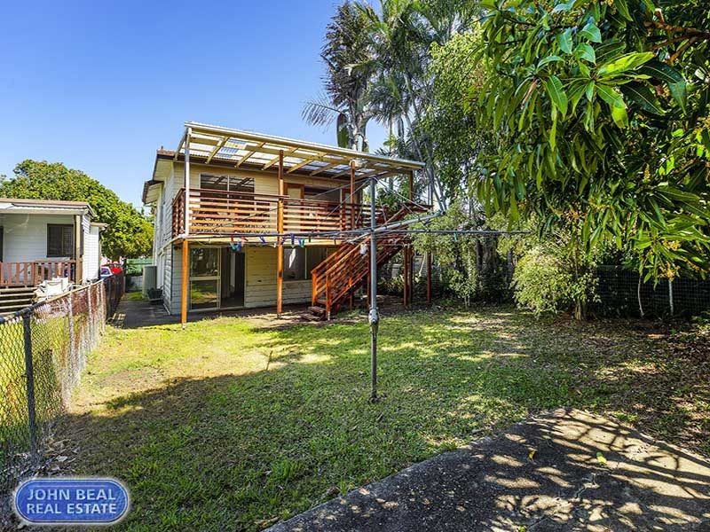 26 McLennan Street, Woody Point QLD 4019
