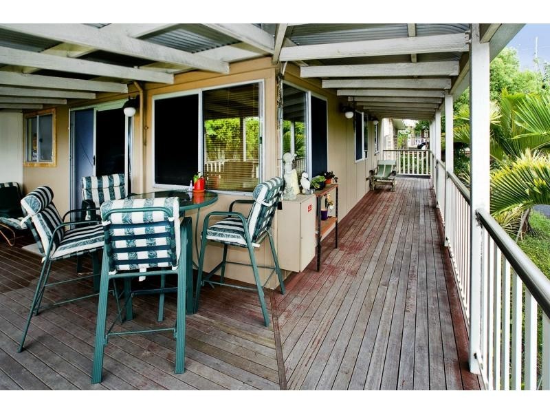 151 Anzac Avenue, Redcliffe QLD 4020