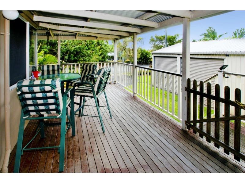 151 Anzac Avenue, Redcliffe QLD 4020