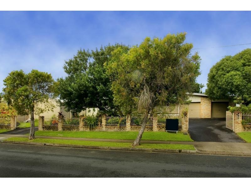 151 Anzac Avenue, Redcliffe QLD 4020