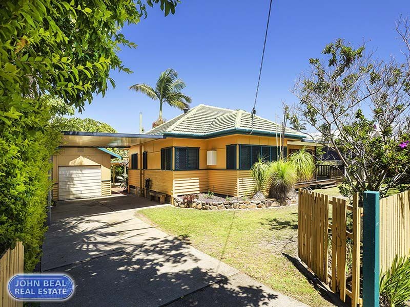 37 Bailey Street, Woody Point QLD 4019
