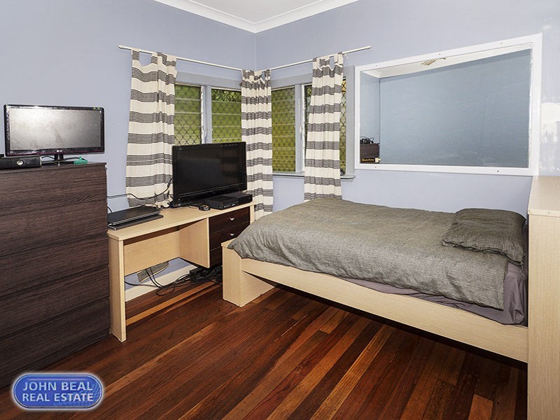 37 Bailey Street, Woody Point QLD 4019