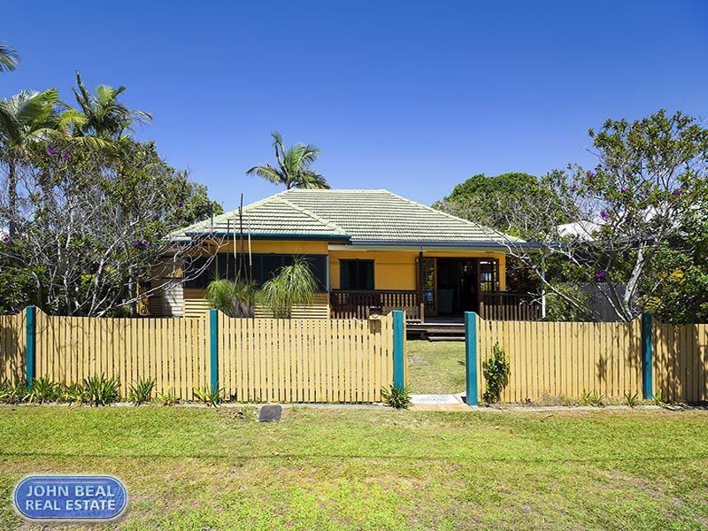 37 Bailey Street, Woody Point QLD 4019