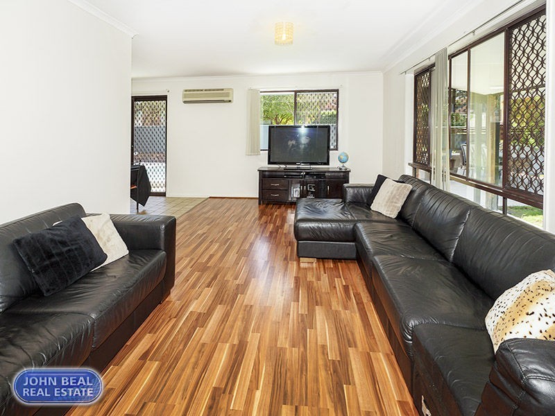 1 Sandringham Court, Kippa-ring QLD 4021