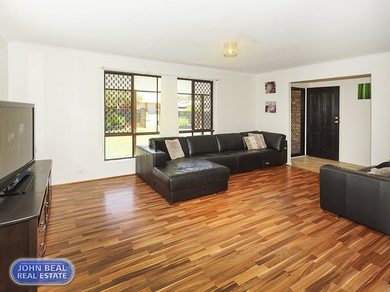 1 Sandringham Court, Kippa-ring QLD 4021