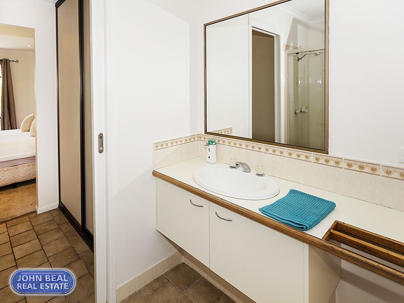 1 Sandringham Court, Kippa-ring QLD 4021