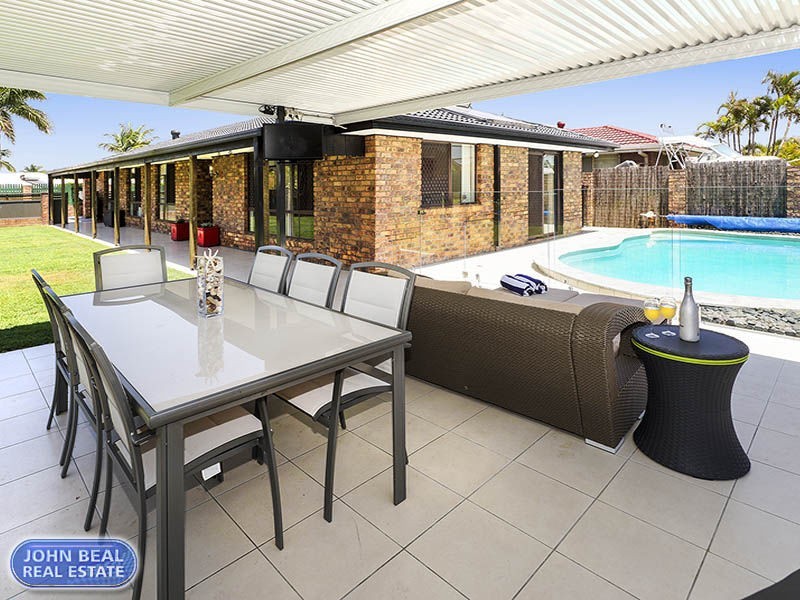 1 Sandringham Court, Kippa-ring QLD 4021
