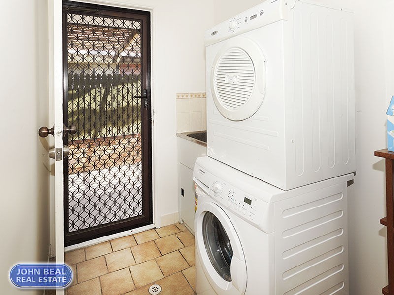 1 Sandringham Court, Kippa-ring QLD 4021