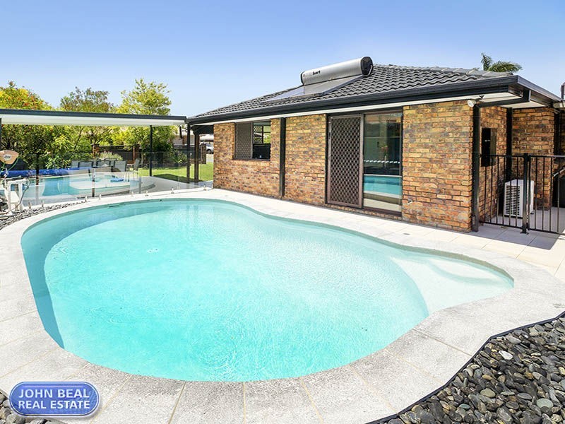 1 Sandringham Court, Kippa-ring QLD 4021