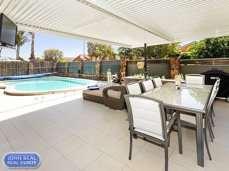 1 Sandringham Court, Kippa-ring QLD 4021