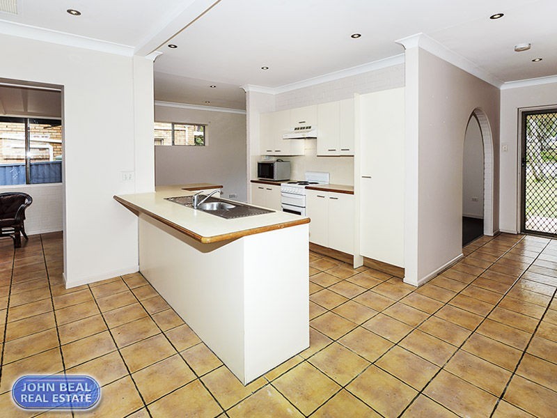 28 Houghton Avenue, Redcliffe QLD 4020
