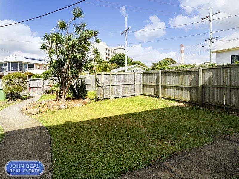 1/24 Silvyn Street, Redcliffe QLD 4020