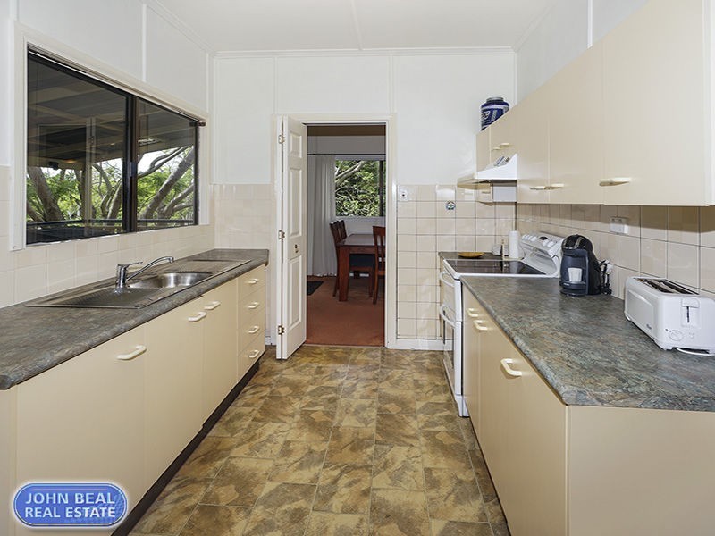 68 Georgina Street, Woody Point QLD 4019