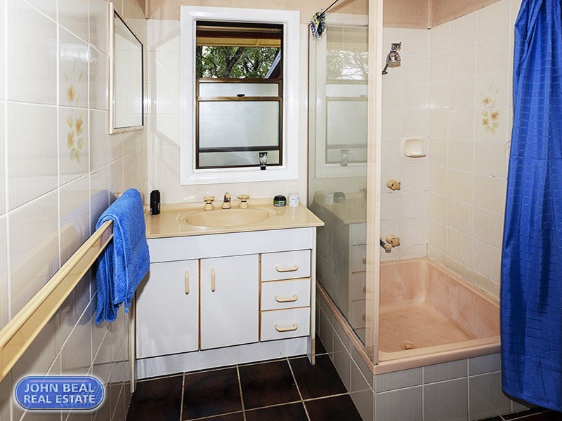 68 Georgina Street, Woody Point QLD 4019