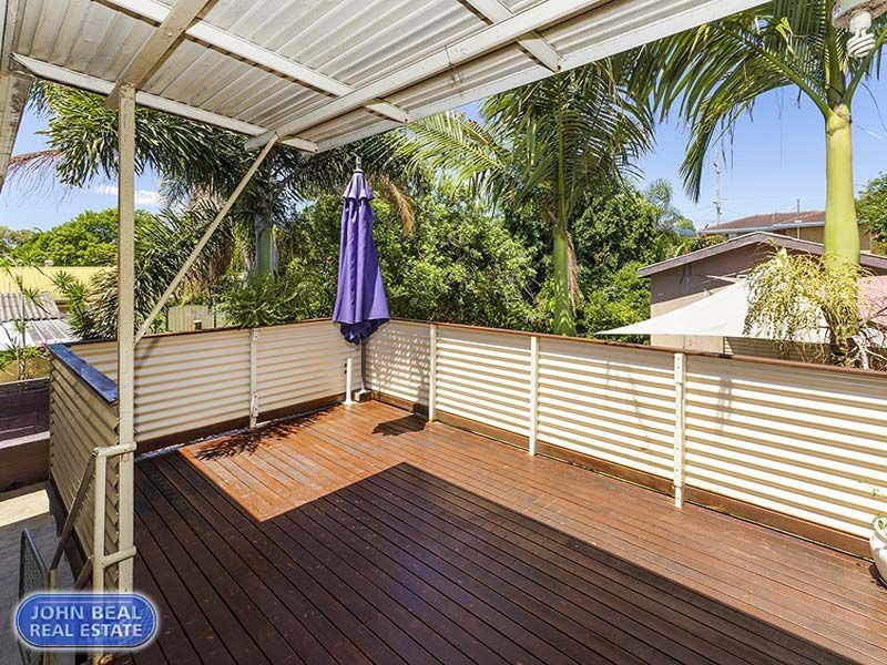 22 Longland Street, Redcliffe QLD 4020