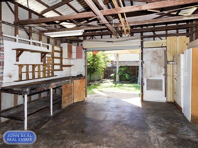 22 Longland Street, Redcliffe QLD 4020