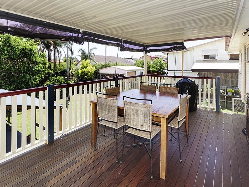 30 Porter Street, Redcliffe QLD 4020