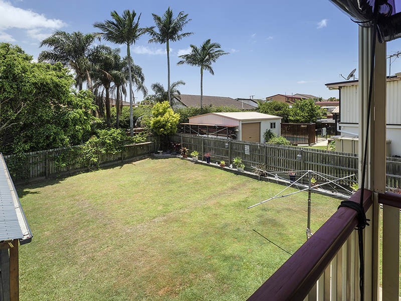 30 Porter Street, Redcliffe QLD 4020