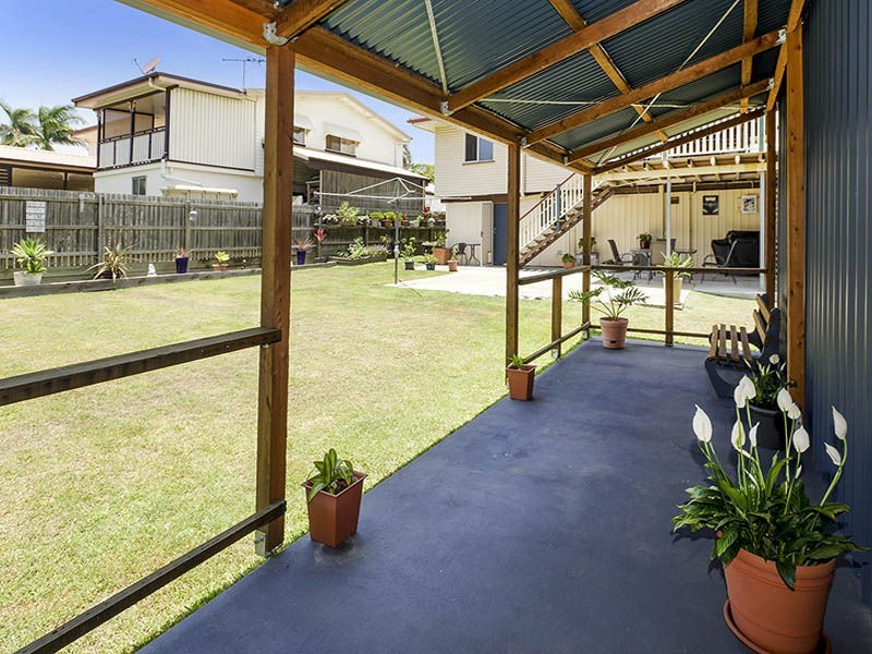 30 Porter Street, Redcliffe QLD 4020