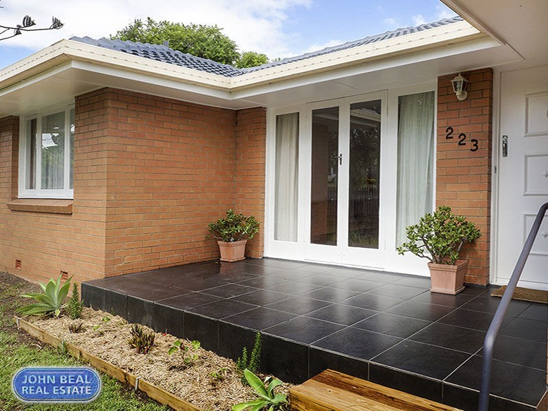 223 Scarborough Road, Scarborough QLD 4020