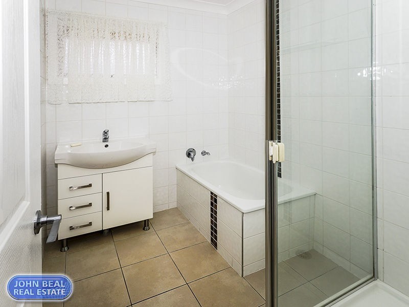 223 Scarborough Road, Scarborough QLD 4020
