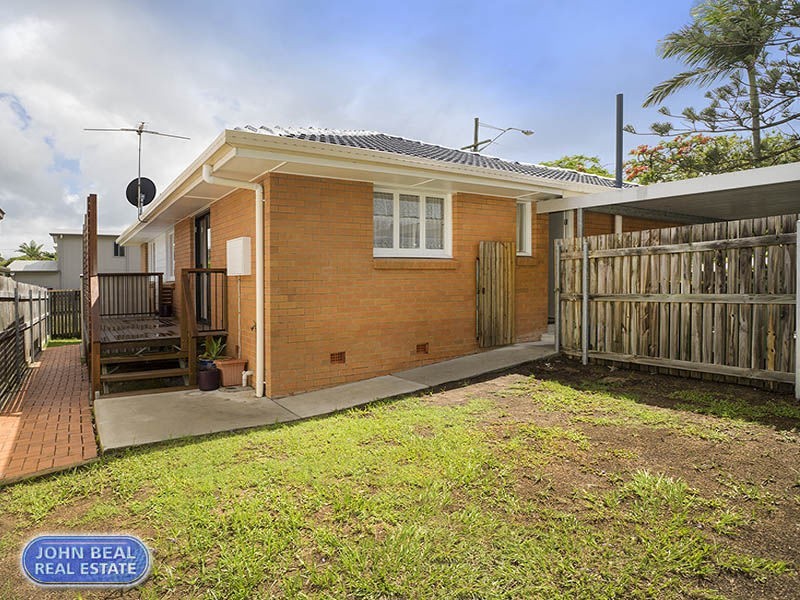 223 Scarborough Road, Scarborough QLD 4020