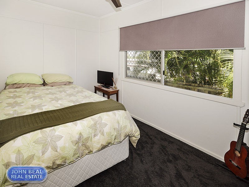 217 Scarborough Road, Scarborough QLD 4020