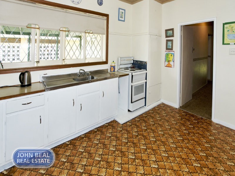 41 Sydney Street, Redcliffe QLD 4020