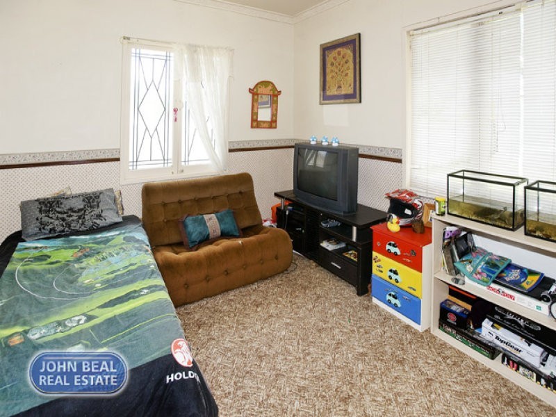 41 Sydney Street, Redcliffe QLD 4020