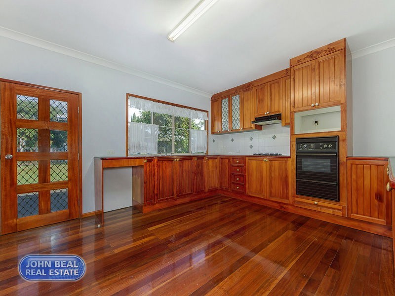 151 Anzac Avenue, Redcliffe QLD 4020