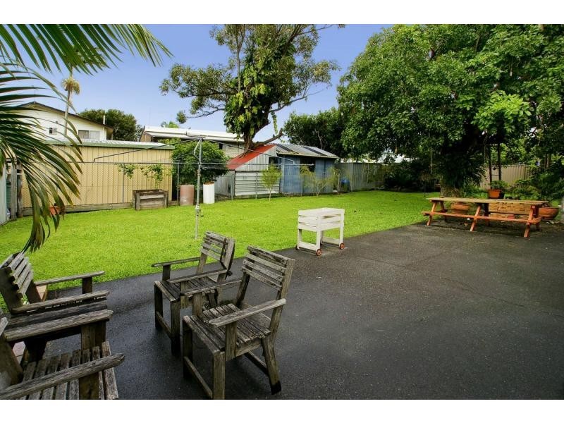151 Anzac Avenue, Redcliffe QLD 4020