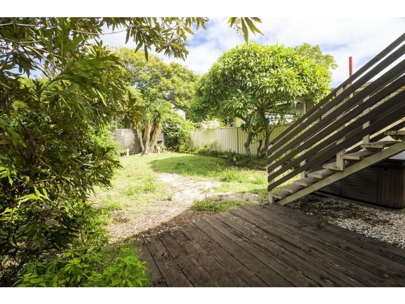 33 McAneny Street, Redcliffe QLD 4020