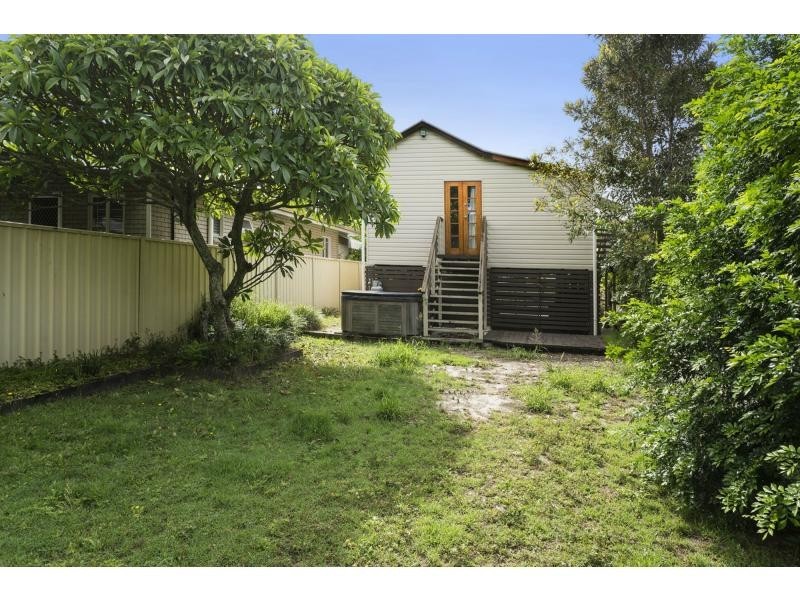 33 McAneny Street, Redcliffe QLD 4020