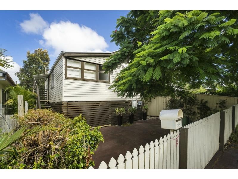 33 McAneny Street, Redcliffe QLD 4020