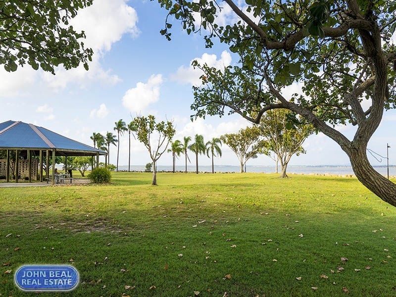 196 Hornibrook Esplanade, Woody Point QLD 4019