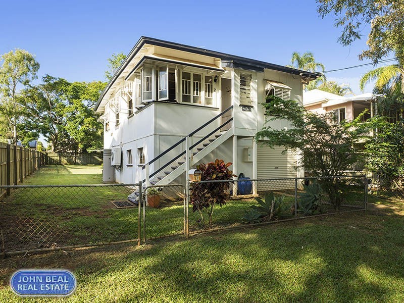 7 Grant Street, Redcliffe QLD 4020