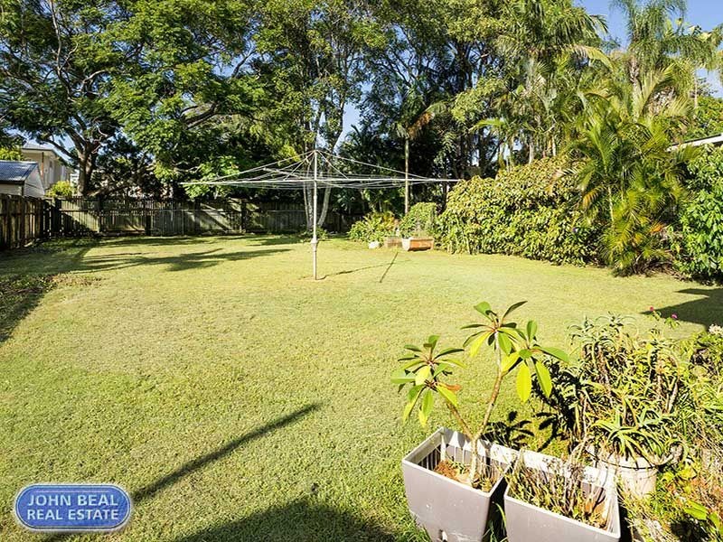 7 Grant Street, Redcliffe QLD 4020