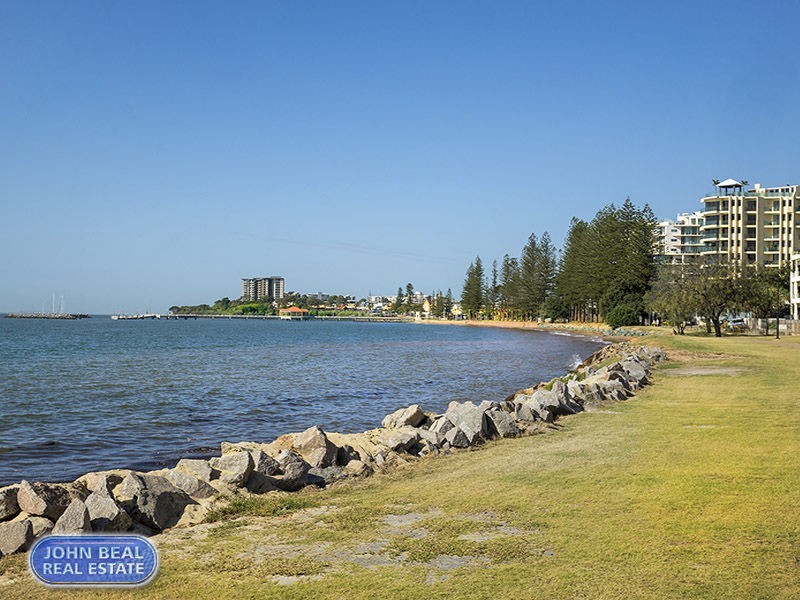 7 Grant Street, Redcliffe QLD 4020