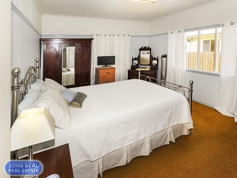 34 Collins Street, Woody Point QLD 4019