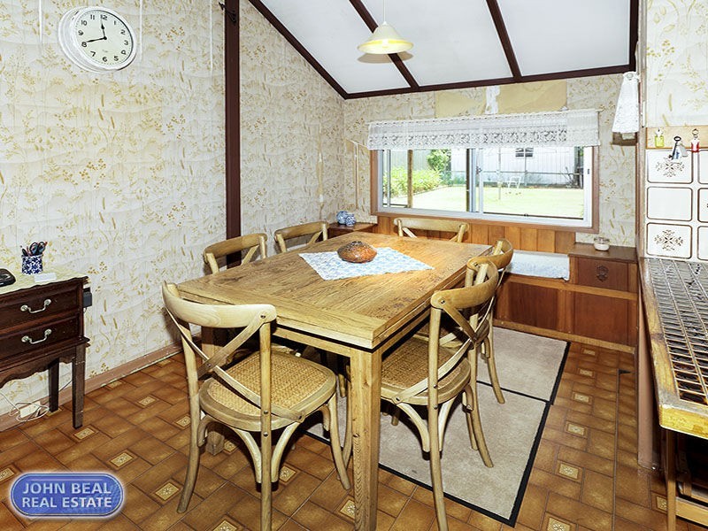 34 Collins Street, Woody Point QLD 4019