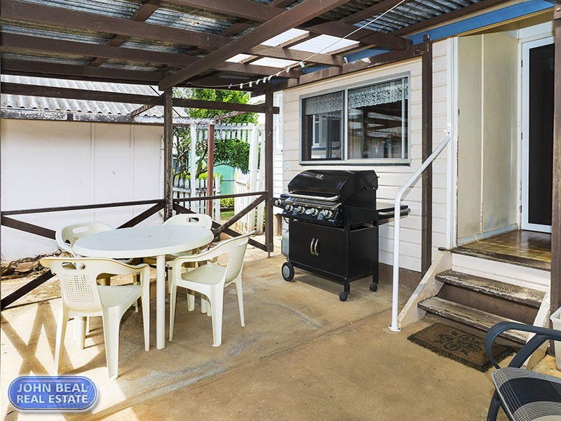34 Collins Street, Woody Point QLD 4019