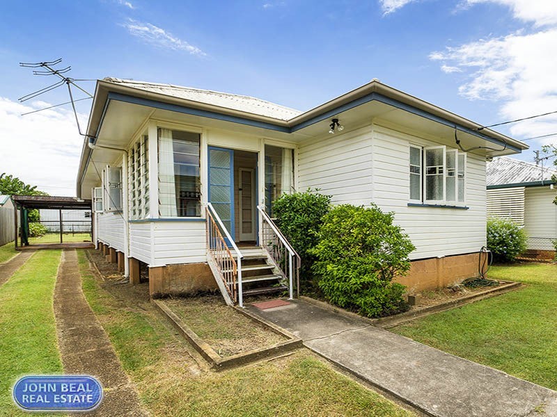 34 Collins Street, Woody Point QLD 4019