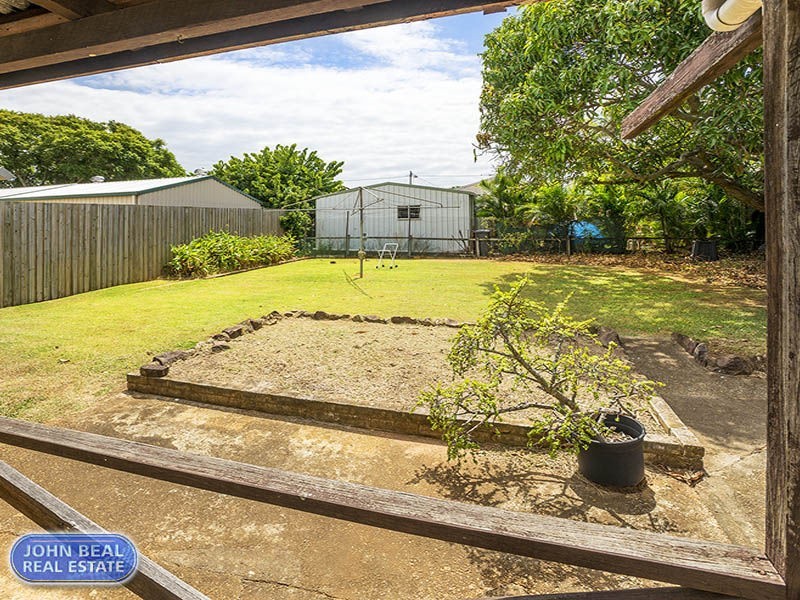 34 Collins Street, Woody Point QLD 4019